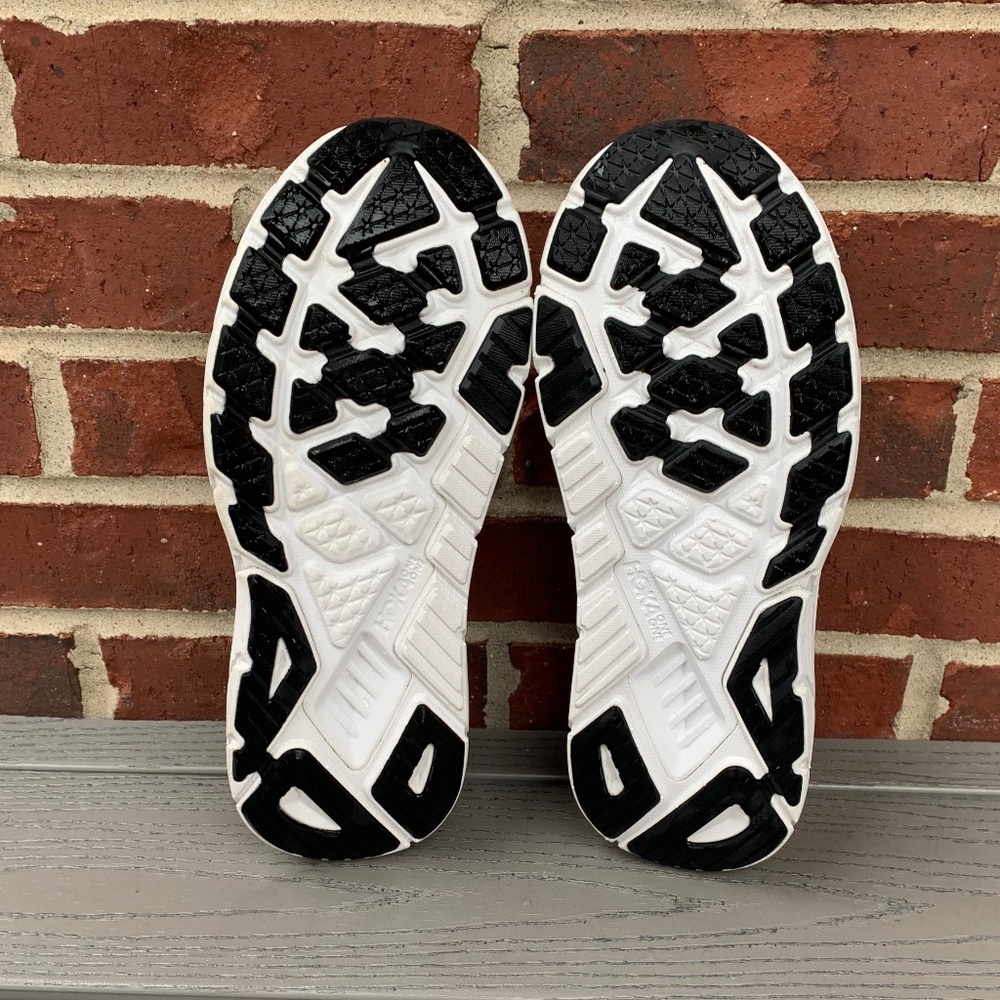Hoka Arahi 7 Running Shoe - Picture 7 of 14